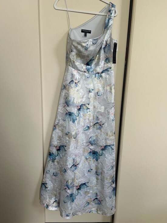 Aidan Mattox Dresses & Skirts - NWT Aidan Mattox Printed Jacquard Ballgown in Blue Multi, Size 12
